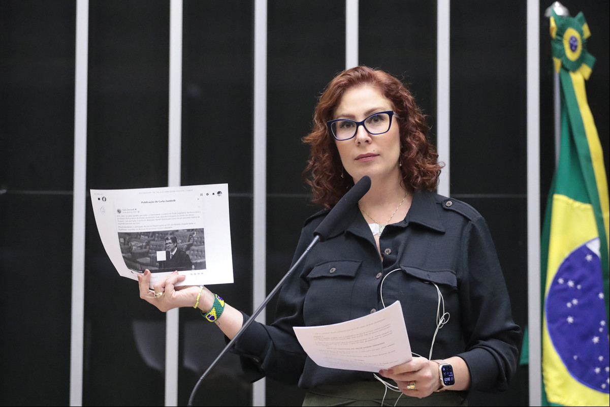 Deputada federal Carla Zambelli (PL-SP) vai pedir licença não remunerada de seu mandato para viver na Europa/Foto: Bruno Spada/Câmara dos Deputados