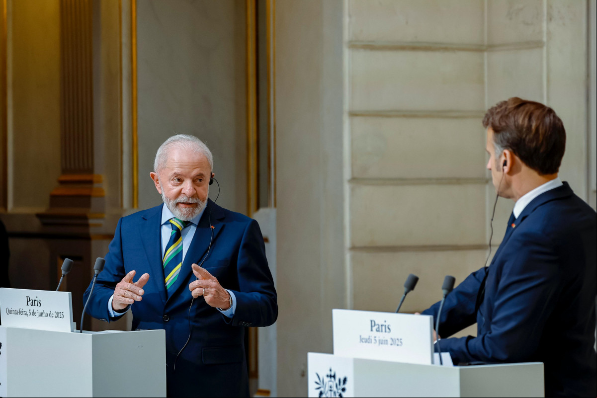 Presidente Lula está em Paris a convite presidente da França, Emmanuel Macron