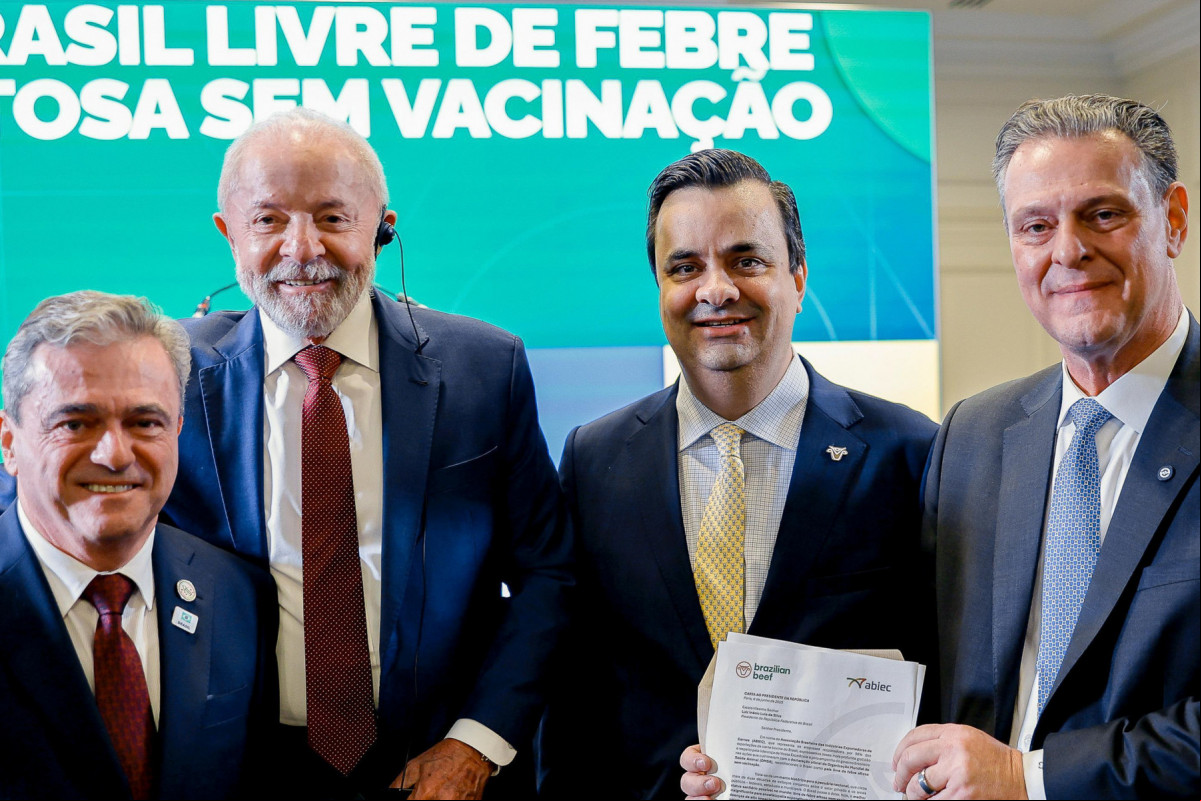 Presidente da República, Luiz Inácio Lula da Silva, durante Cerimônia de certificação do Brasil como país livre de febre aftosa sem vacinação pela Organização Mundial de Saúde Animal (OMSA). Paris - França.??Foto: Ricardo Stuckert / PR (Ricardo Stuckert / PR) Presidente da República, Luiz Inácio Lula da Silva, durante Cerimônia de certificação do Brasil como país livre de febre aftosa sem vacinação pela Organização Mundial de Saúde Animal (OMSA). Paris - França.??Foto: Ricardo Stuckert / PR/Ricardo Stuckert / PR