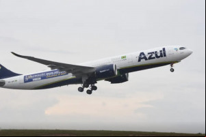 Somente nesta semana, a companhia aérea Azul teve três voos saindo do Recife que retornaram ao Aeroporto dos Guararapes por conta de questões técnicas.